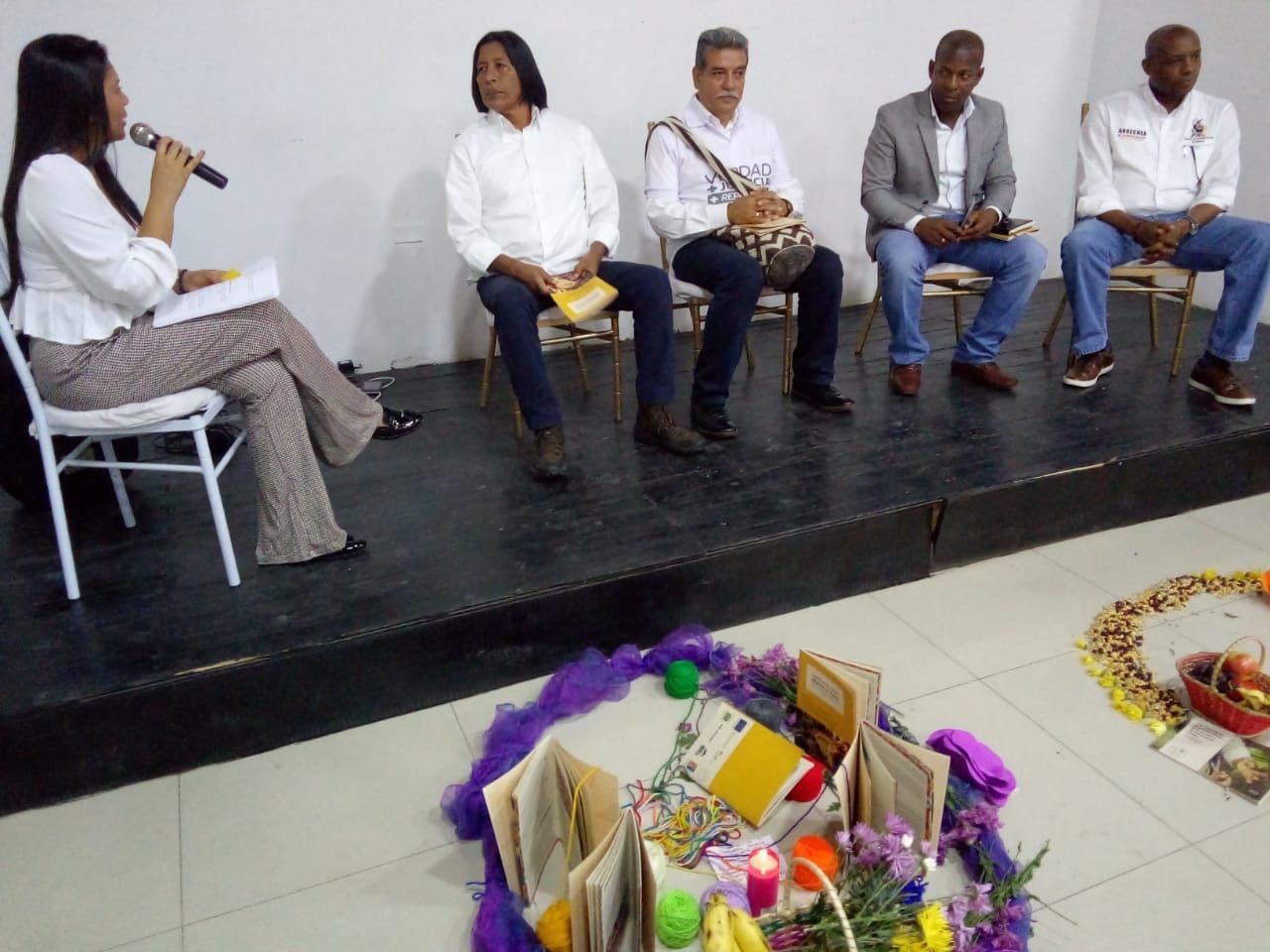 La notoria ausencia de Víctor Ramírez en el debate de las mujeres