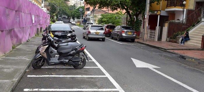 Secretario de Movilidad responde ante el Concejo preguntas sobre las zonas de estacionamiento regulado