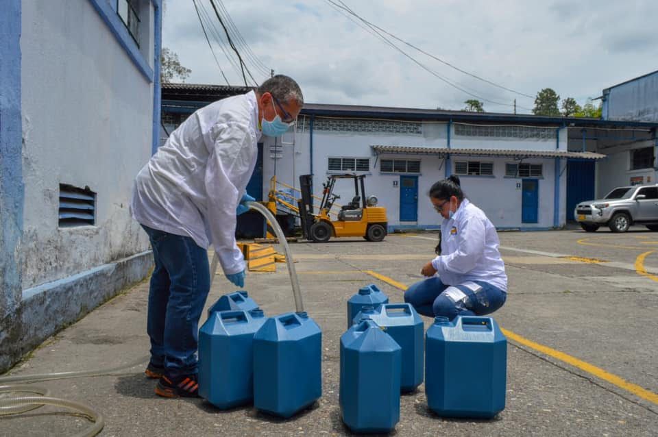 11 mil galones de alcohol fueron entregados en todo el Cauca, especialmente para instituciones de salud