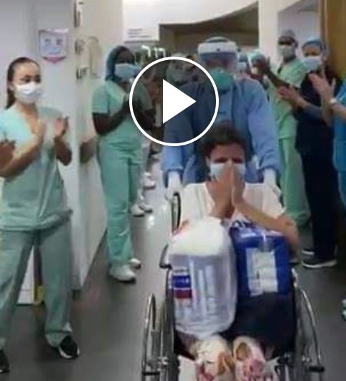 Paciente salió en medio de aplausos tras superar la covid-19
