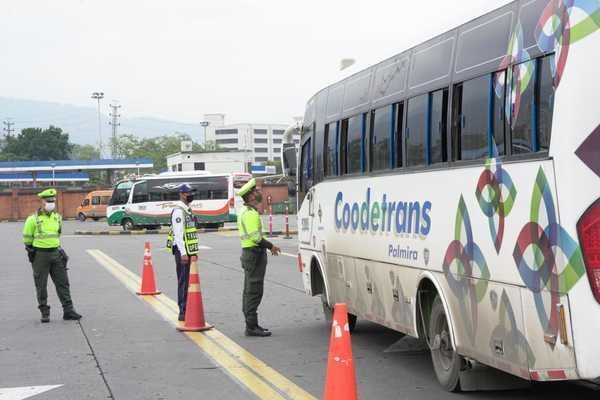 Con la gestión del Gobierno del Valle y el trabajo articulado, se reactivó el transporte intermunicipal en siete municipios