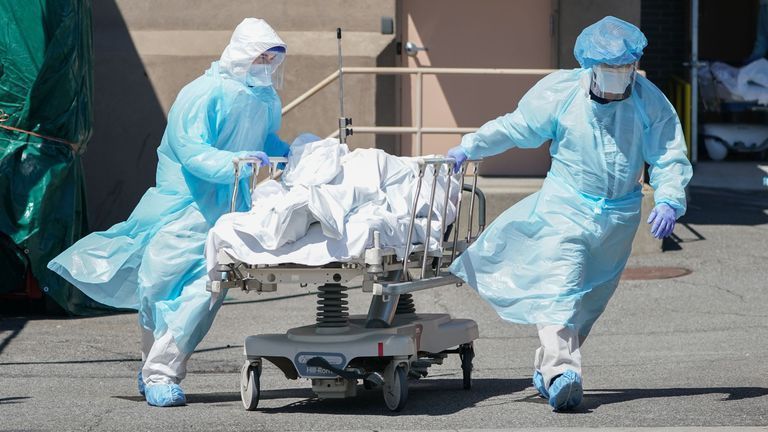 17 Residentes médicos con COVID tras asistir a fiesta privada