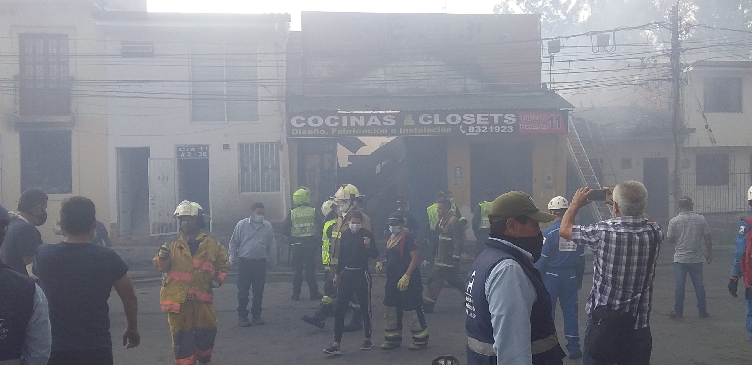 (Video) Incendio en una fábrica de cocinas en Popayán