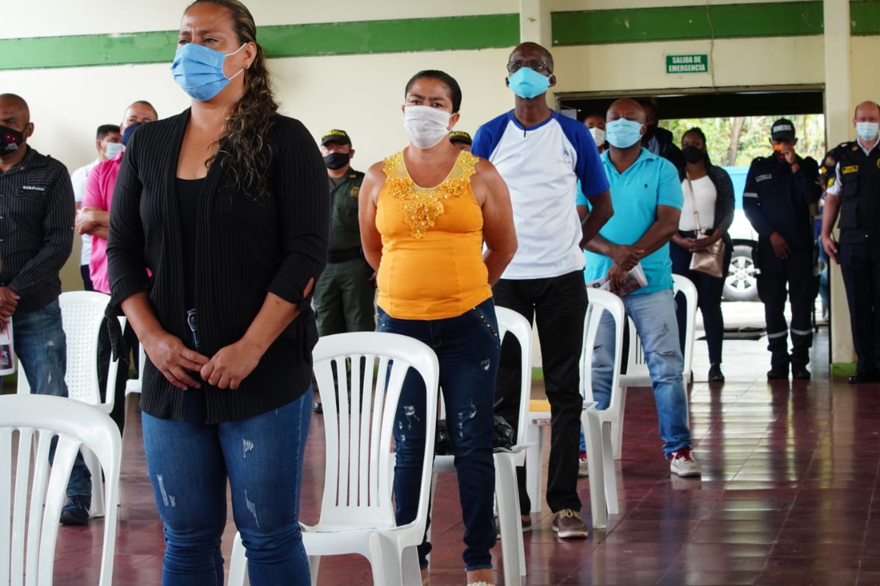 Con inversión en obras viales, el gobernador del Cauca avanza en la reactivación económica