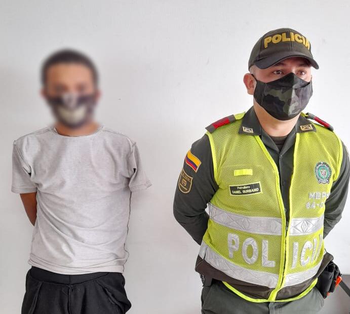 Entró a una casa en construcción y se robó hasta el sanitario