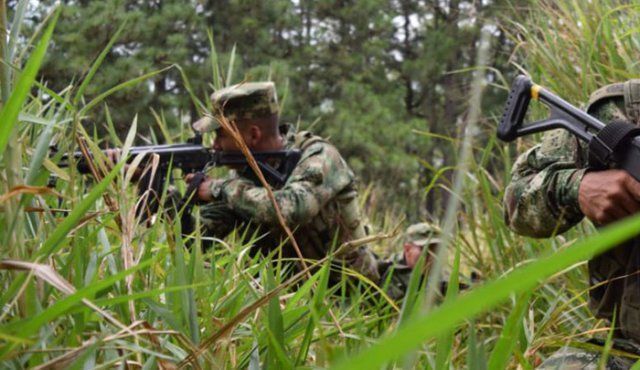 Combates entre el Ejército y la guerrilla del Eln en Bolívar, Cauca