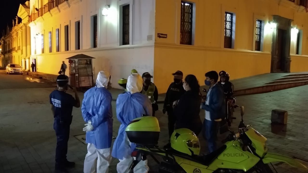 Habitante de calle, gravemente enfermo, se rehusó a ser valorado por la patrulla Covid