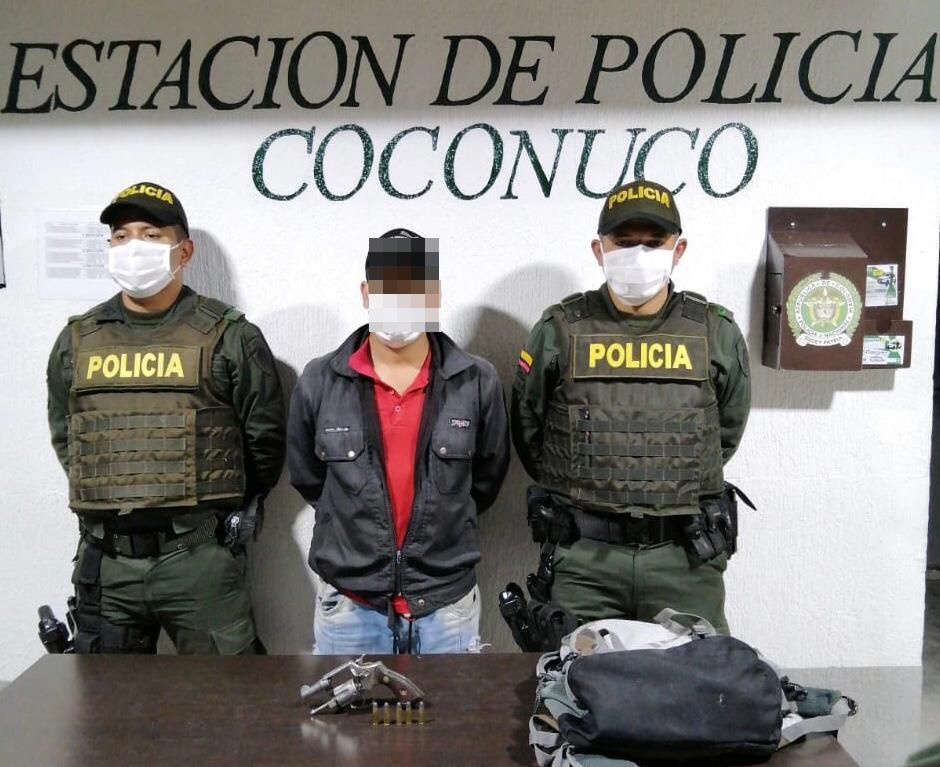 Portaba un arma sin el debido permiso de la autoridad competente