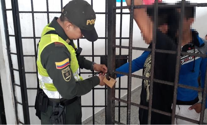 En Popayán, tres personas capturadas tras ser sorprendidas robando a peatones
