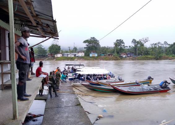 Dos personas desaparecidas tras el choque de dos lanchas en López de Micay, Cauca