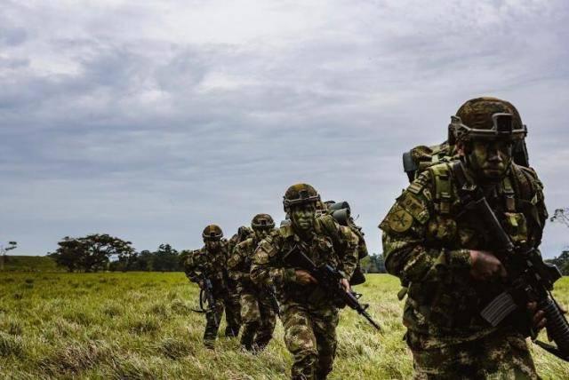 “Los disidentes de las Farc obligan a los campesinos a atacar a los soldados”: Ejército