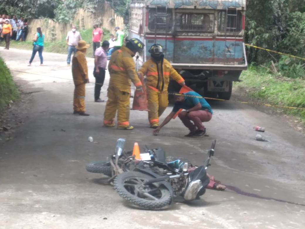 Inzá: motociclista murió tras ser arrollado por una chiva