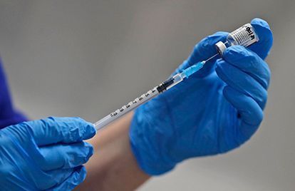 Primera reacción alérgica se detecta a la vacuna de Pfizer en Estado Unidos