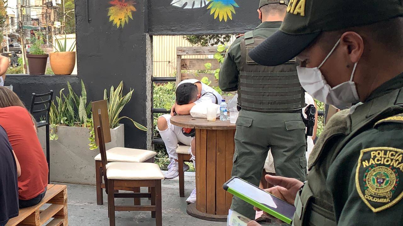 En una discoteca de Bucaramanga se encontraban más de 30 personas.