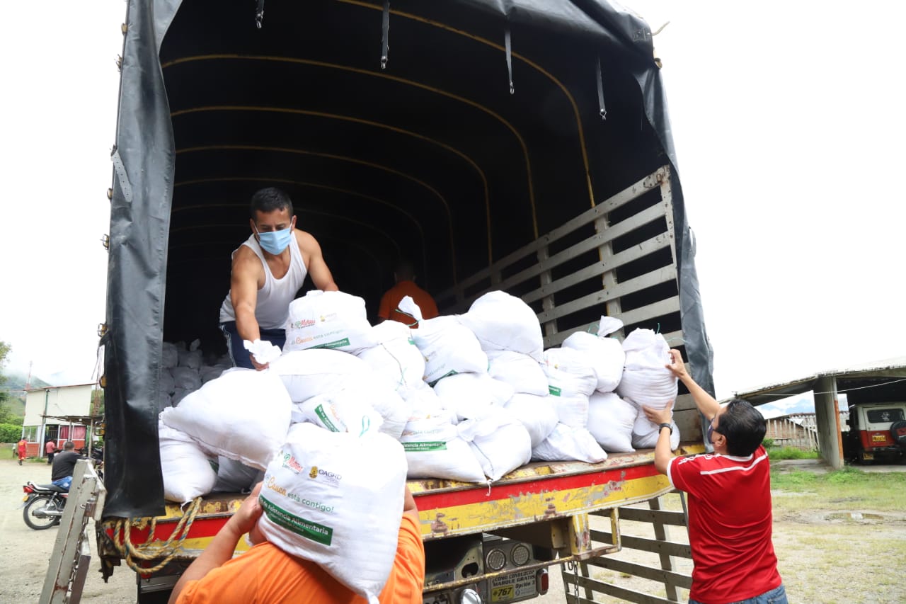 Gobernador del Cauca Elías Larrahondo Carabalí comprometido con la seguridad alimentaria en el marco de la pandemia