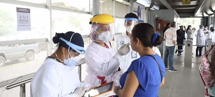 En Cali, las autoridades mantienen las medidas de toque de queda y ley seca por la emergencia sanitaria