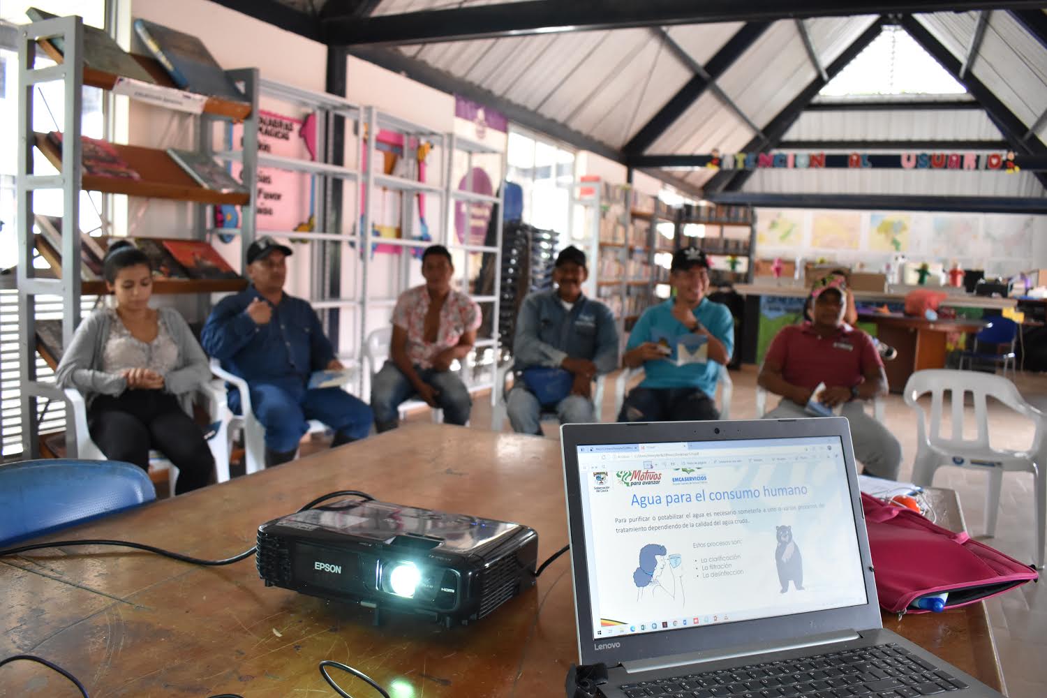 En protección y uso eficiente del agua, se capacitaron varios ciudadanos de Piamonte, Cauca