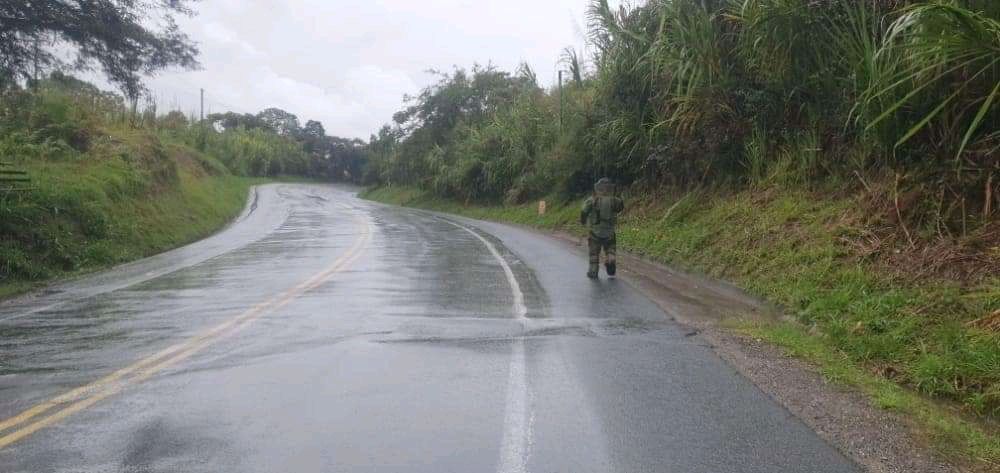 Desactivan artefacto en la vía Panamericana entre Popayán y Santander de Quilichao