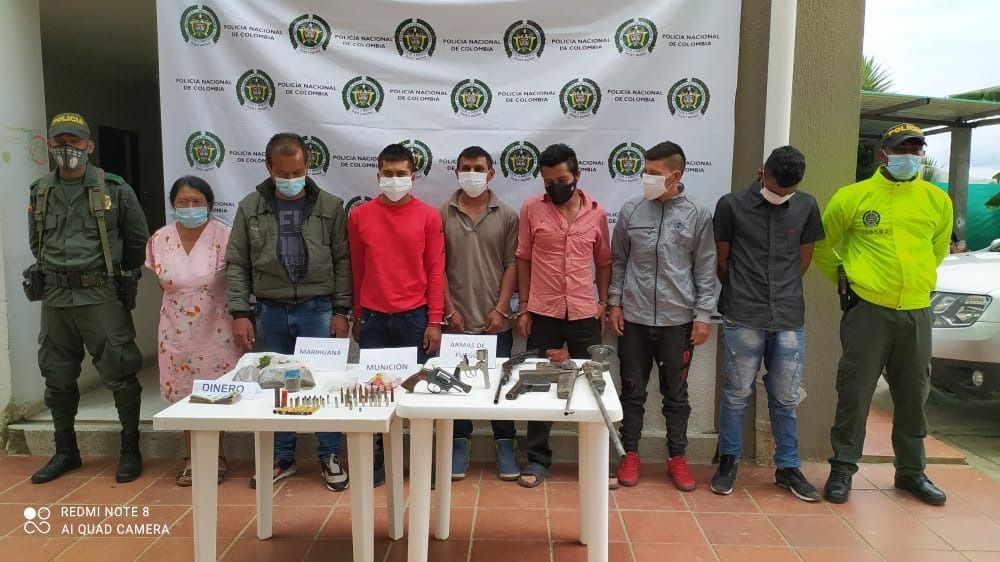 Aseguradas 7 personas que presuntamente almacenaban marihuana y armas en viviendas de Arboleda (Nariño)