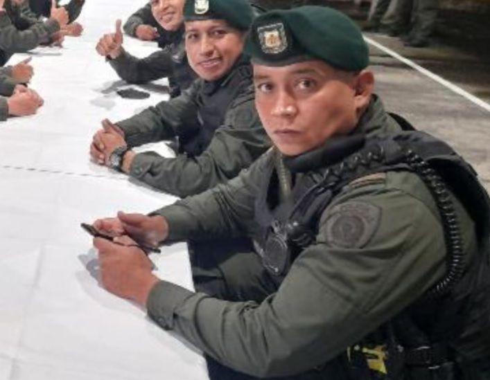 Policía atacado con ácido en desmanes en Popayán