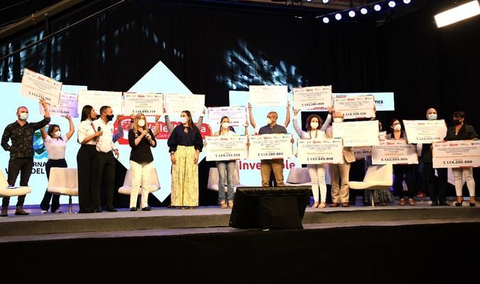 En la apuesta por recuperar 1.500 empleos, la Gobernación entregó incentivos a 100 empresas ganadoras del programa Valle INNova