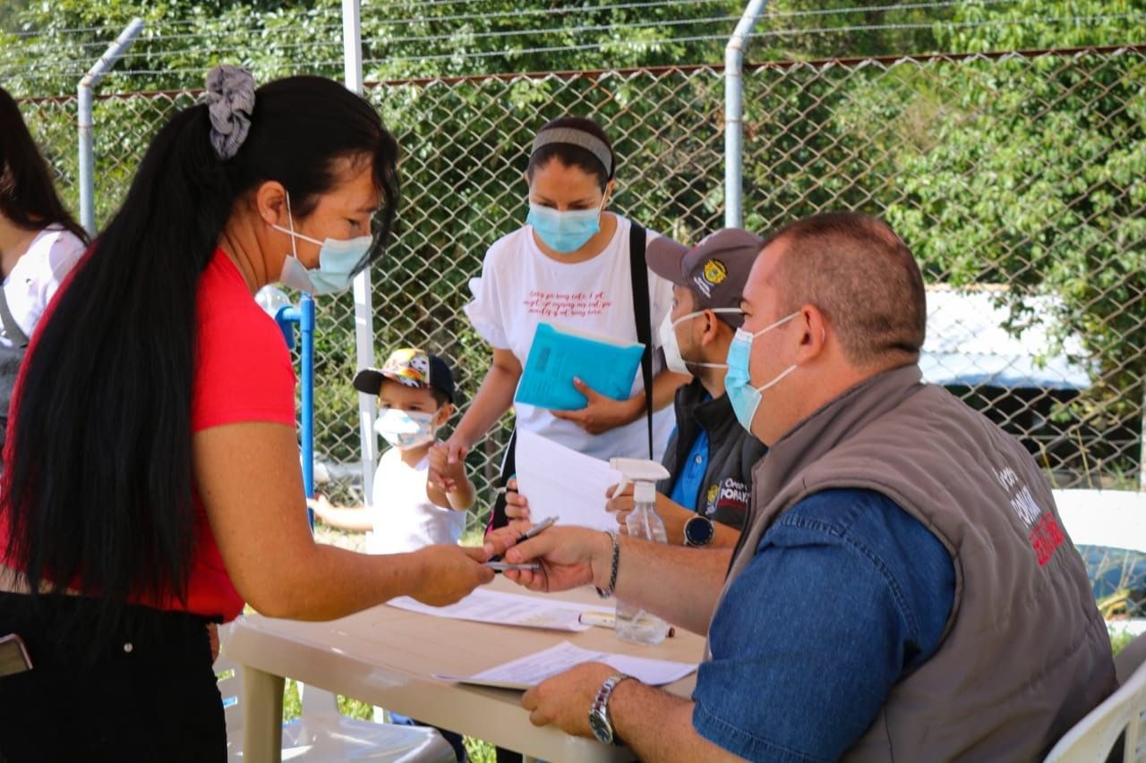 Administración Municipal beneficia cerca de 200 niños de La Rejoya con Miniferia de Servicios