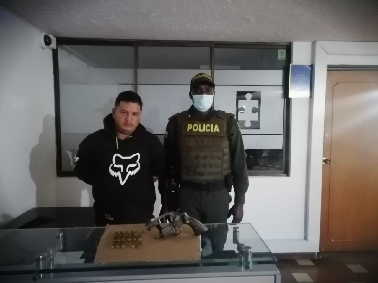 Dos hombres capturados en Popayán por porte ilegal de armas