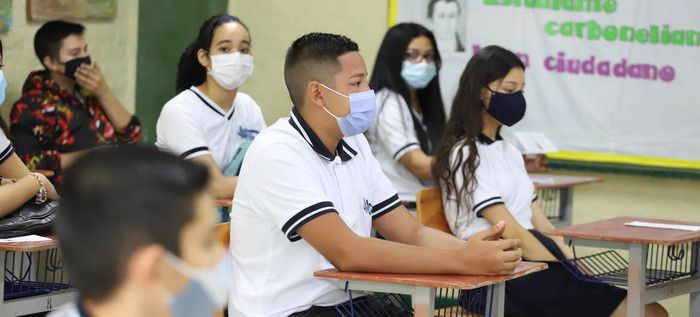 Con éxito y alegría inició el retorno a las aulas de clase en Cali