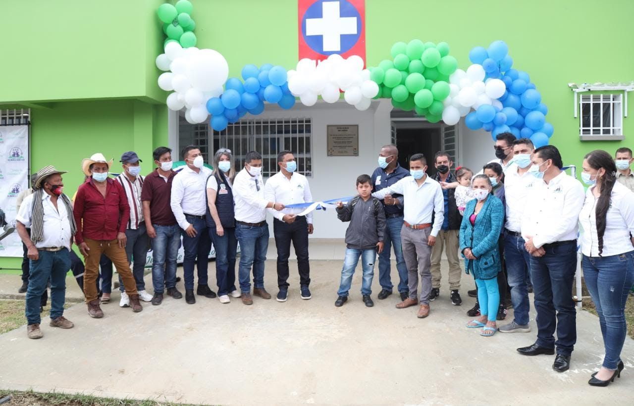 Gobierno Departamental entregó Centro de Salud en San Lorenzo, Bolívar
