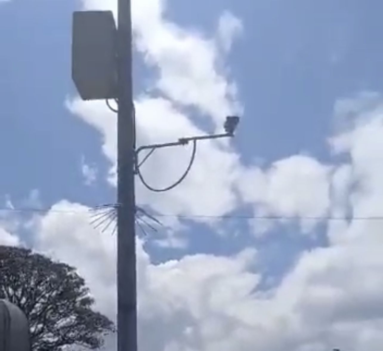No son cámaras de fotodetección , son cámaras de seguridad