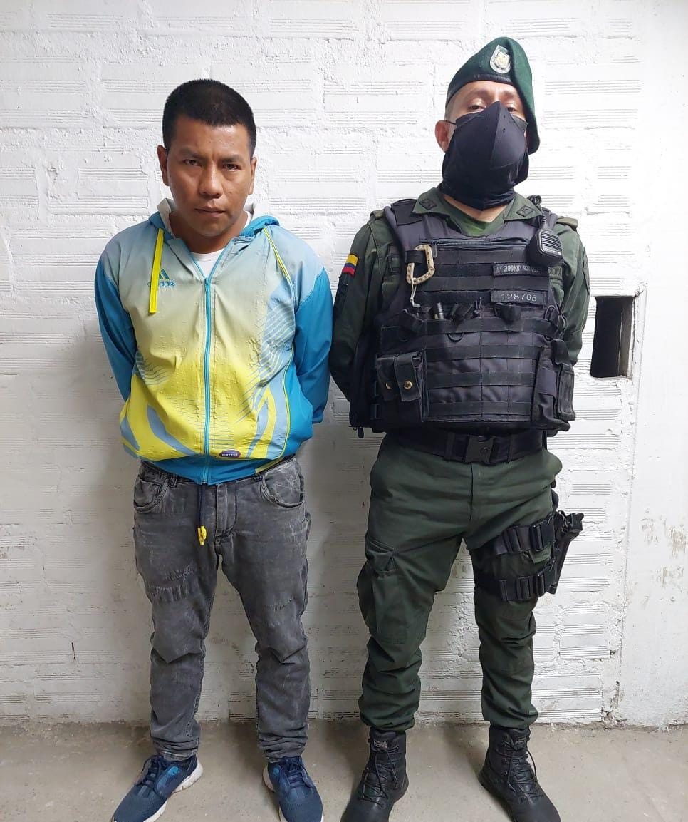 Capturado Causaya, exigía dinero para devolver vehículos robados