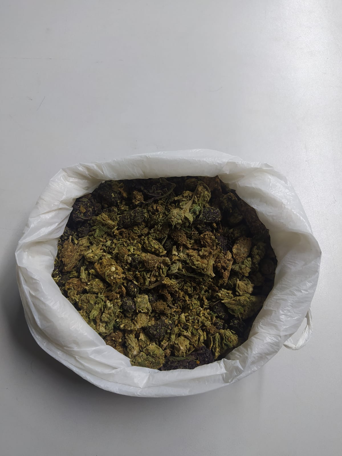 Caminaba con marihuana y fue capturado en centro histórico de Popayán