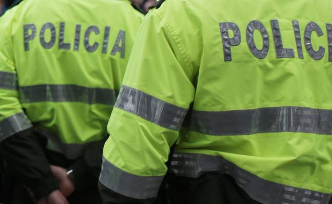 Gases lacrimógenos para atrapar a 2 hombres que huían llevando munición