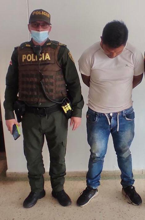 Portaba un revólver sin permiso y fue capturado