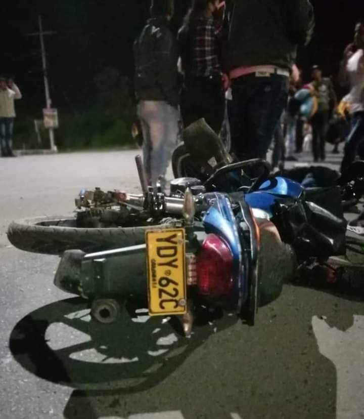 Nuevamente la Variante; una persona muerta y otra herida en grave accidente