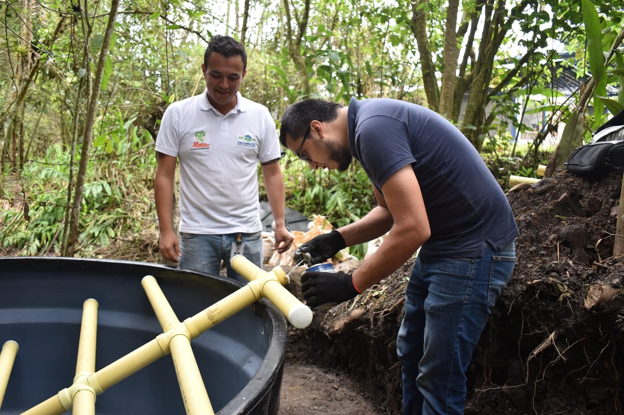 EMCASERVICIOS construye plantas de tratamiento de agua potable con la comunidad
