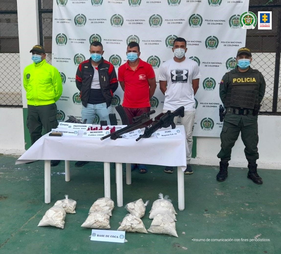 A prisión tres hombres que presuntamente comercializaban estupefacientes en una finca
