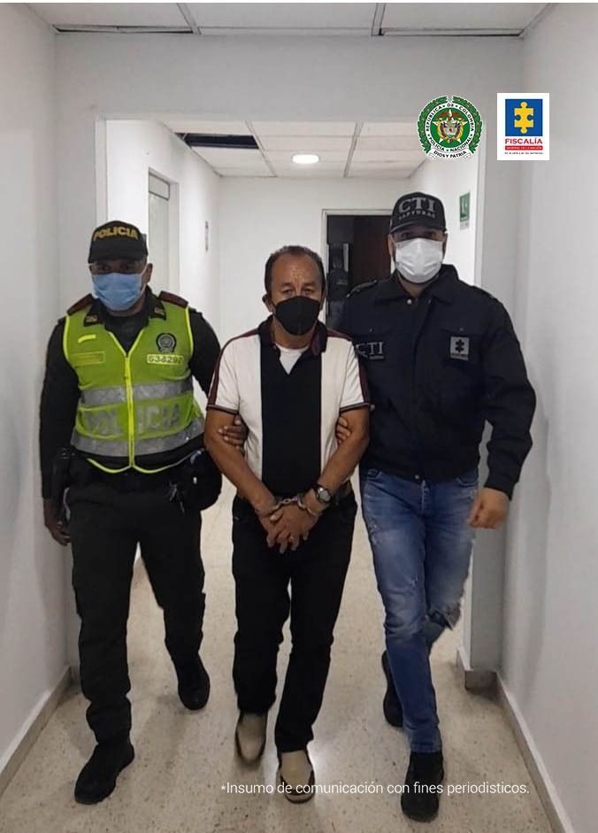 Privado de la libertad hombre por acceso carnal abusivo contra una menor de 14 años