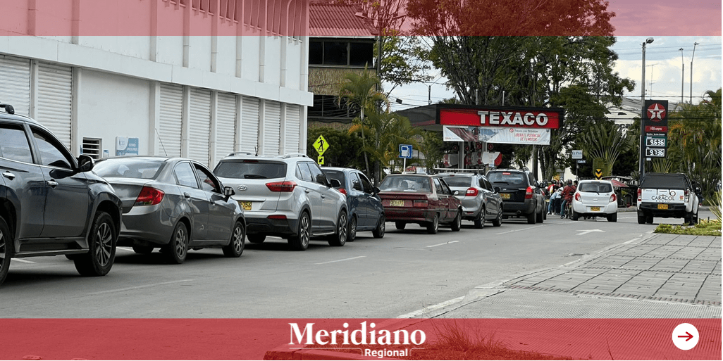 Largas filas se hicieron ayer en estaciones de combustibles, tras falso anuncio de bloqueo de la vía panamericana