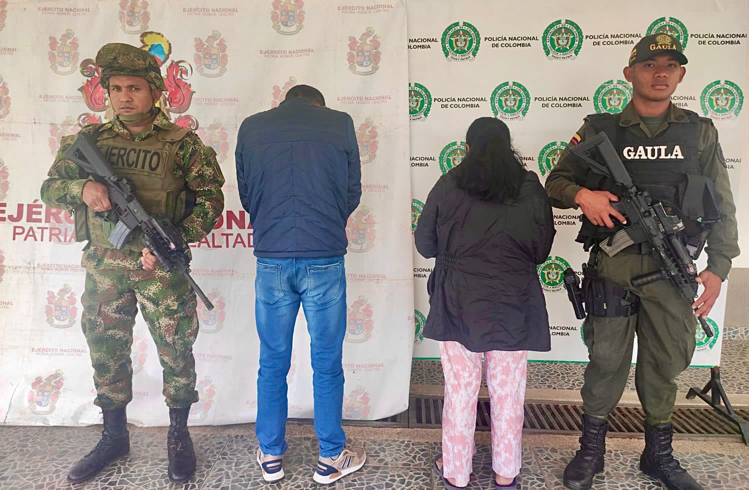 Una pareja fue capturada por la policía nacional cuando reclamaban un giro producto de una extorsión