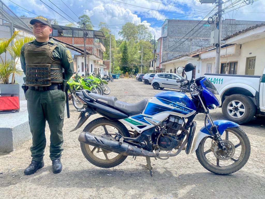 Policía recupero dos motocicletas hurtadas