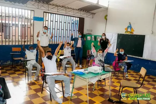 Estudiantes de Florida y Pradera estrenarán mobiliario y computadores con el programa Obras por Impuestos