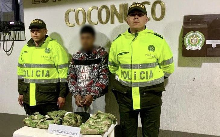 Un hombre fue capturado en Coconuco por transportarprendas militares