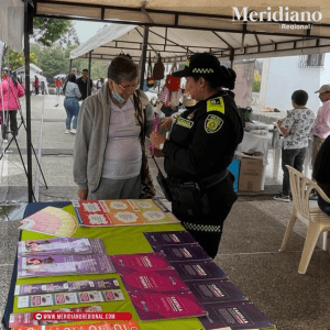Patrulla de Género de la Policía Nacional participó en la feria de mujeres constructoras de paz - ´Patrulla de Género´ - meridiano regional 4 - Meridiano Regional Patrulla-de-Genero-de-la-Policia-Nacional-participo-en-la-feria-de-mujeres-constructoras-de-paz-´Patrulla-de-Genero´-meridiano-regional