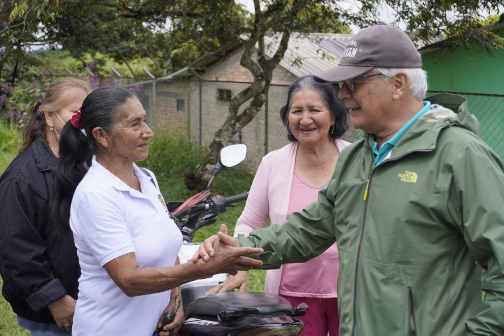 Alcaldía proporciona agua potable e inversión social en el corregimiento de Calibío – meridiano regional - Juan Carlos López Castrillón