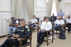 Meridiano Regional - Secretarías de Salud y Gobierno - Laura Amú Venté - icor adulterado - licor de contrabando - cerveza de contrabando (2) - Meridiano Regional Meridiano Regional - Secretarías de Salud y Gobierno - Laura Amú Venté - icor adulterado - licor de contrabando - cerveza de contrabando