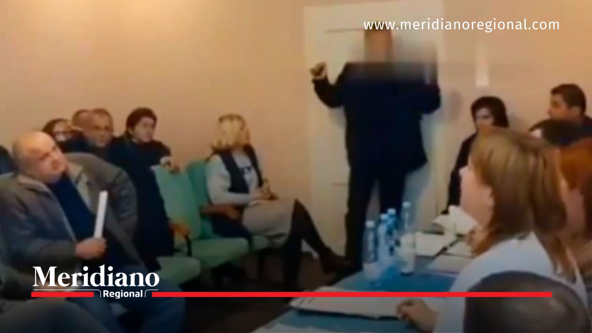 Meridiano regional - Concejal ucraniano detona granadas en plena reunión municipal - noticias internacionales - Serguí Bratin - Sluga Narodu