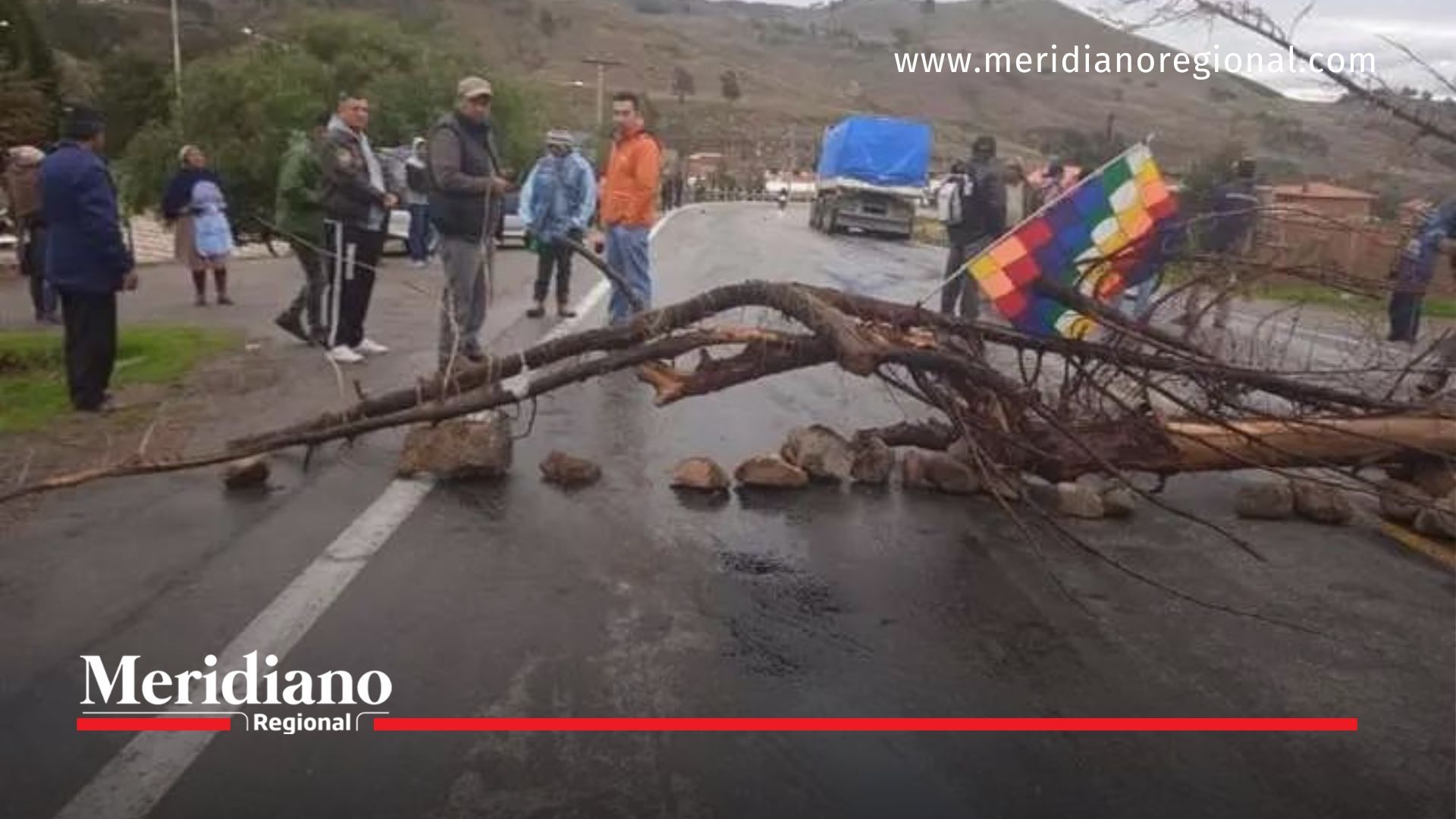 Carreteras de Bolivia son bloqueadas por cocaleros - meridiano regional - noticias internacionales - noticias Bolivia