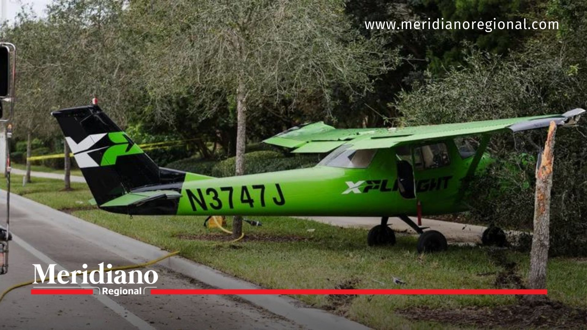 Avioneta aterrizó de emergencia en plena autopista por poco causa monumental accidente - meridiano regional - noticias internacionales - video virales