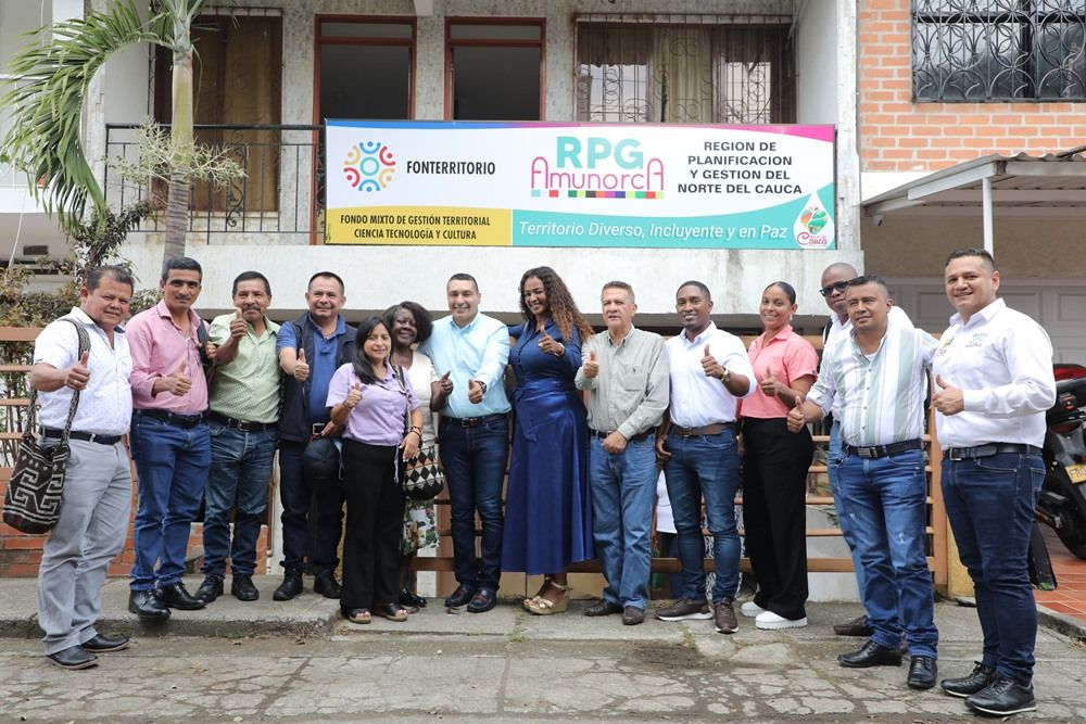 Gobernador del Cauca diálogo con los 13 alcaldes que conforman AMUNORCA